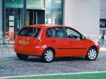 Ford Fiesta Ghia 5-Door 2002 года (UK)